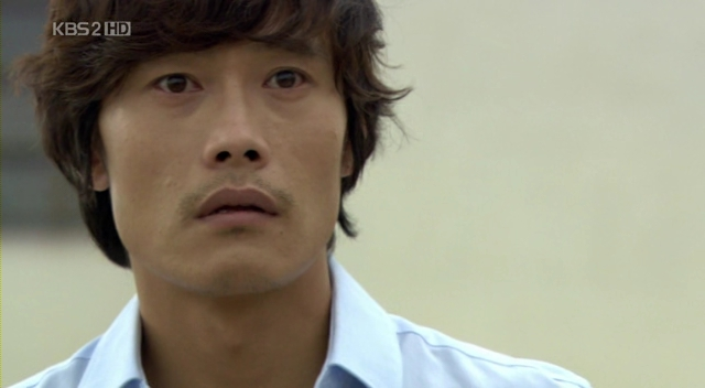 맛이 간 4개의 눈동자