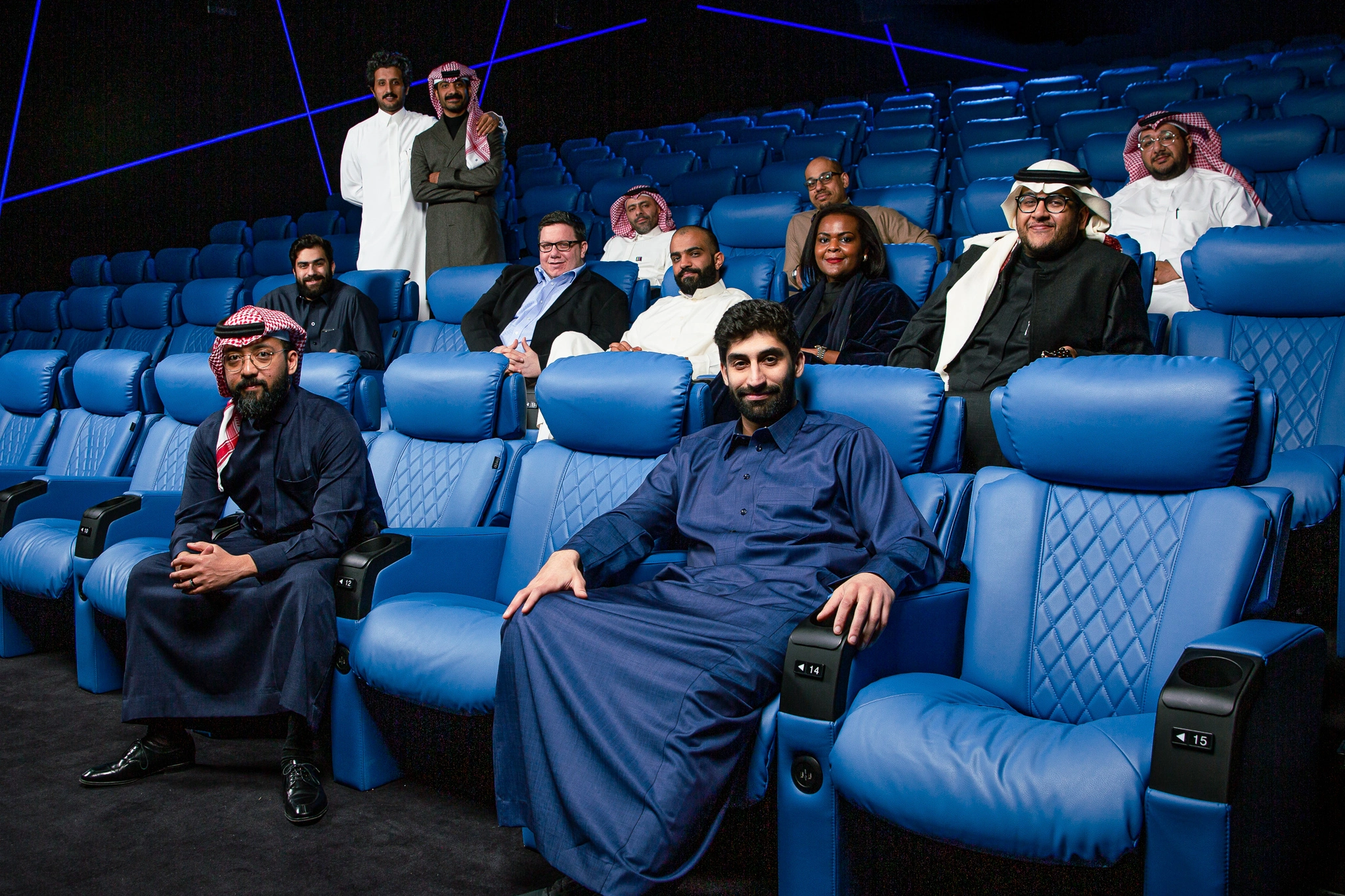 Telfaz11의 CEO Alla Fadan & Muvi Cinemas 의 CEO Sultan Alhokair (앞줄)