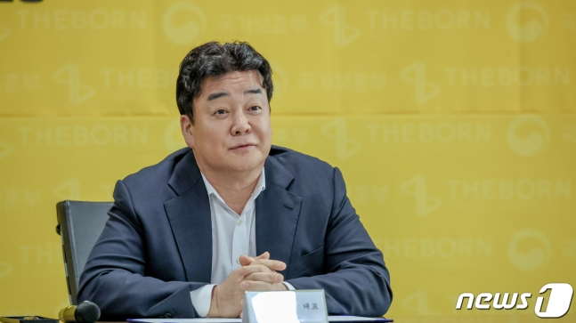 💡코스피 상장 신청한 백종원의 더본코리아 | IT·비즈니스 소식 5가지의 썸네일 이미지