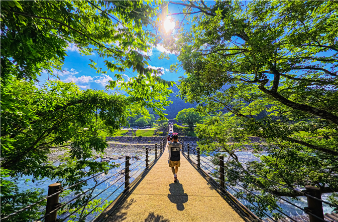 주차장 마을로 연결된 다리 @열짱