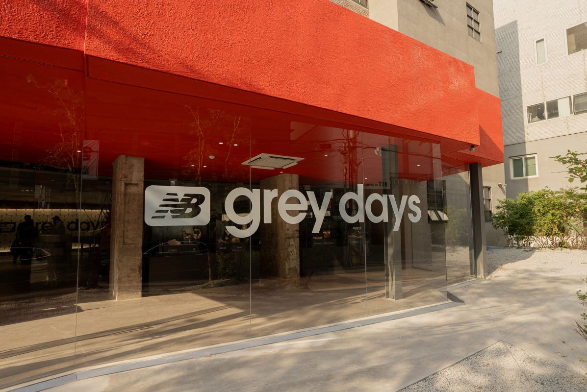 카시나 도산 GREY DAYS 2025