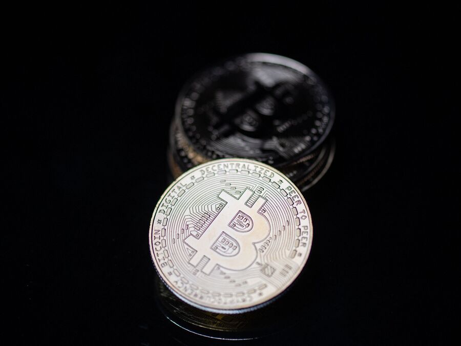 치열한 비트코인 ETF 시장에서 벌어지는 수수료 인하 전쟁의 썸네일 이미지