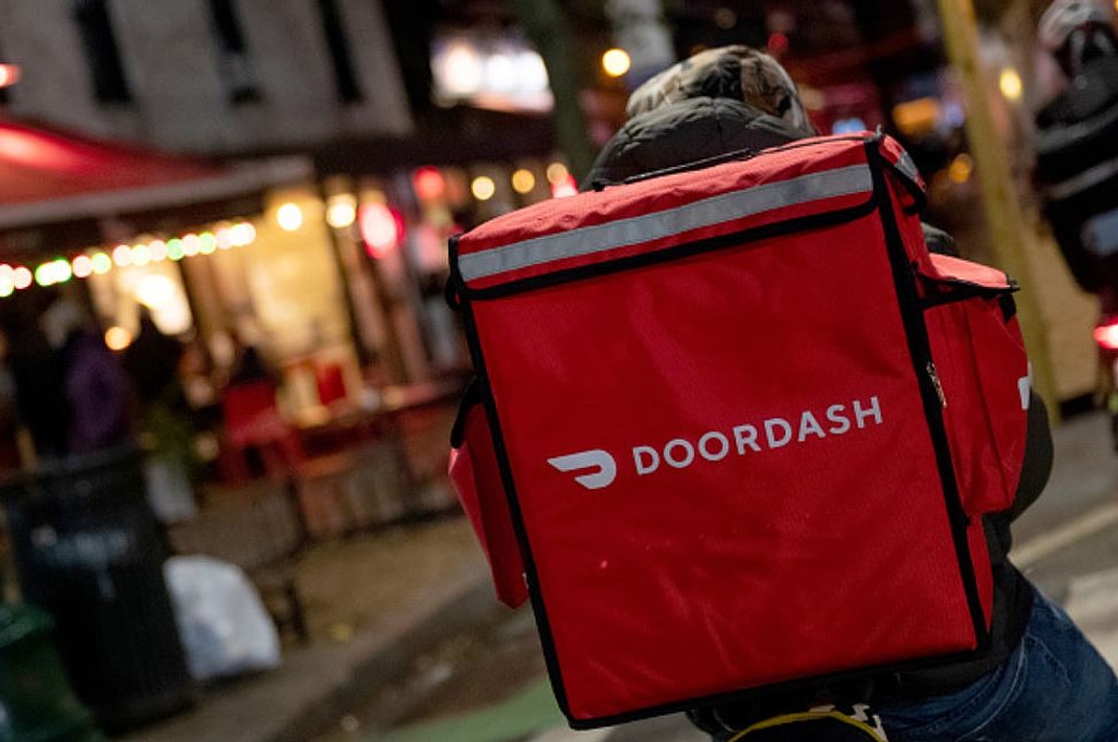 🚦DoorDash(도어대시) + Facebook(페이스북)합체!의 썸네일 이미지