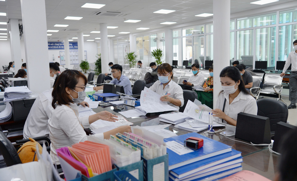 11월22일 아침뉴스: 대형 배기량 오토바이 고객 끌어. 소비재 와르르 할인의 썸네일 이미지
