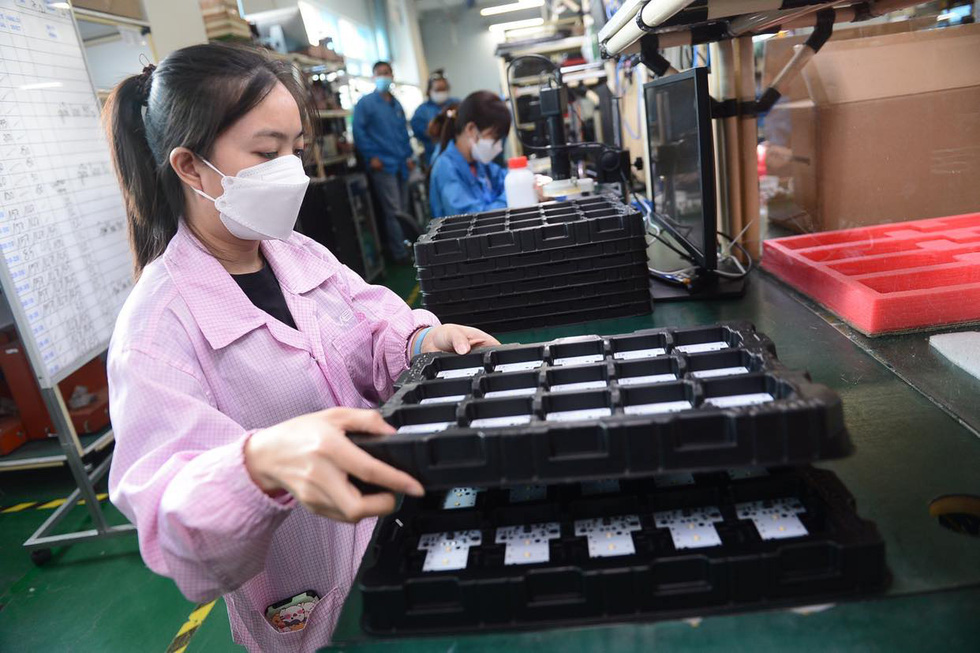 11월30일 아침뉴스: 11개월 지출 외국인직접투자금 197억 달러. 북부와 북중부 추워져의 썸네일 이미지