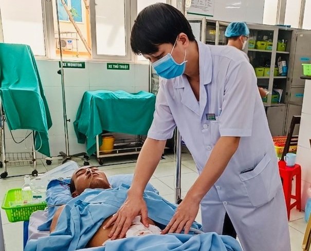 12월 5일 아침뉴스: 보건부 장관, 당직수당 너무 적다 한탄. 수조 동 대학 시가지 프로젝트 중지 신청의 썸네일 이미지