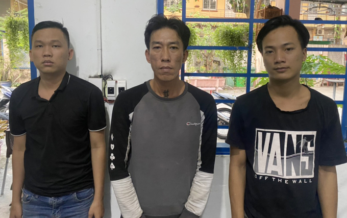 돤 부부의 호텔 직원들