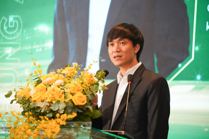 CEO 풍 아잉 뚼(Phùng Anh Tuấn)은 IT업계 해커로도 유명합니다.