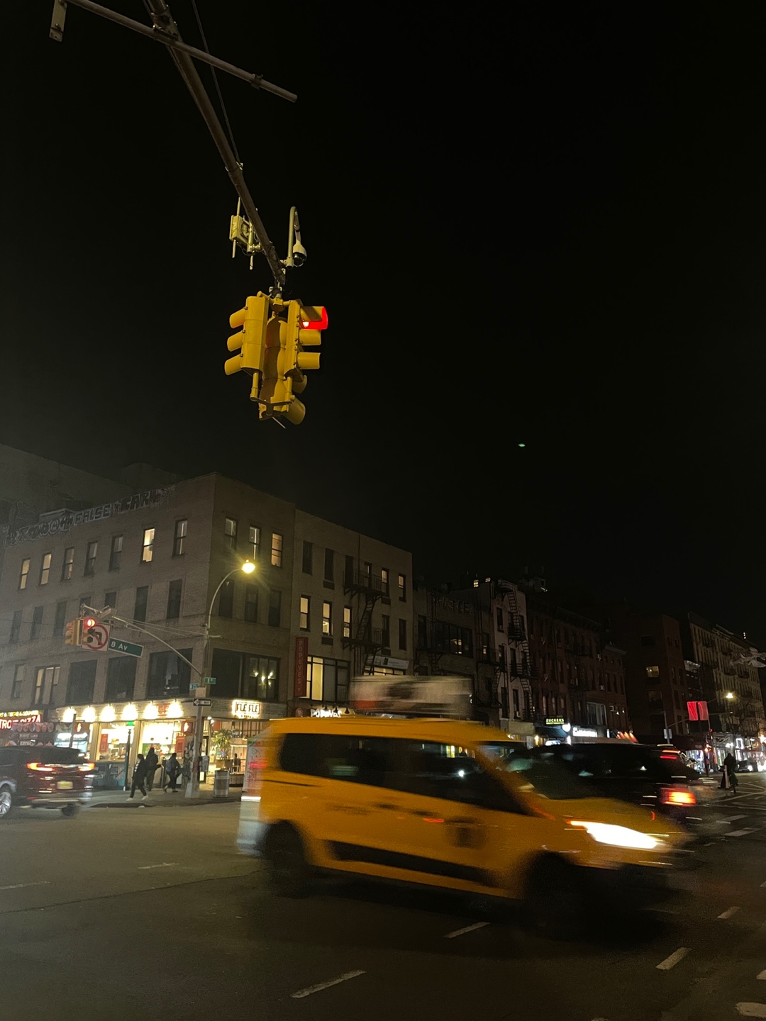 뉴욕은 노랑을 매우 사랑하는 것 같아요