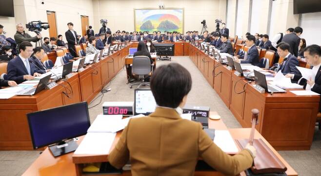 2023년 4월 국회 정무위원회