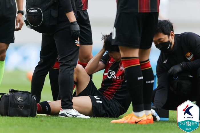 2022년 5월, 한승규 선수가 성남전에서 부상을 입게됐다. (출처=한국프로축구연맹)