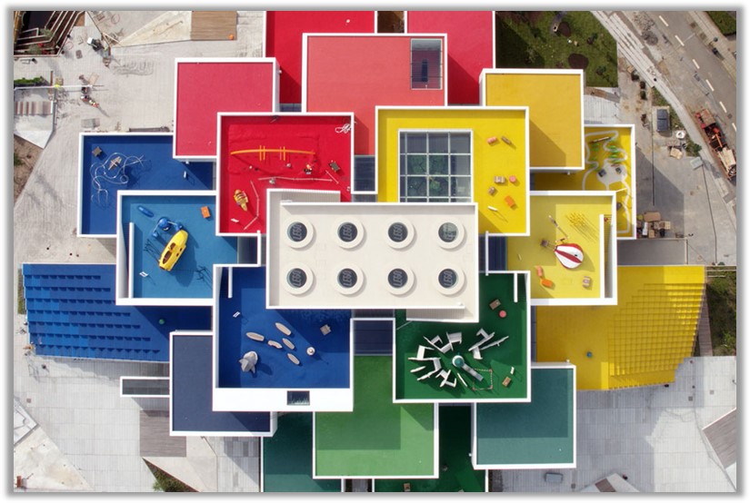덴마크 빌룬의 레고하우스 (출처 : 레고 홈페이지)