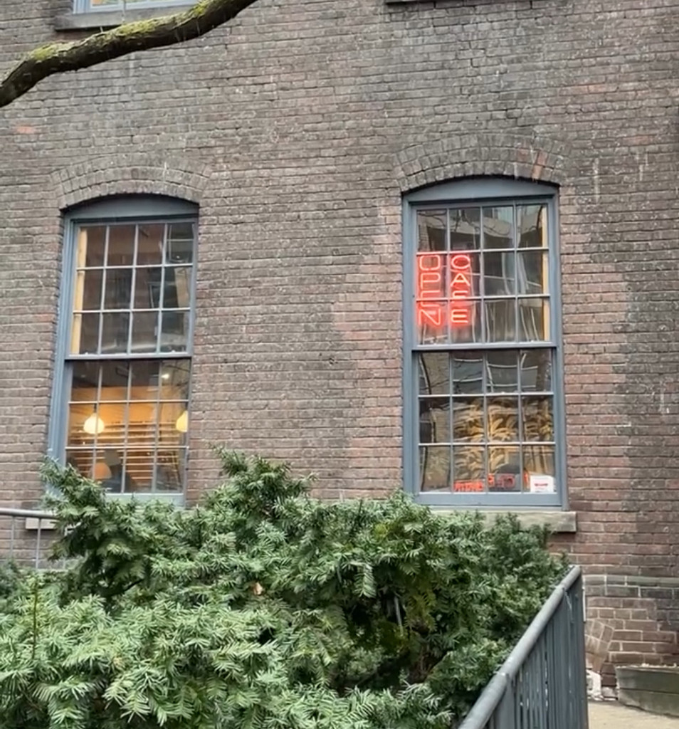 🕊️전쟁, 지옥 그리고 좌우명?의 썸네일 이미지