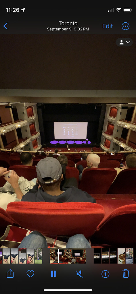 🫐 Queer, 그리고 대도시의 사랑법의 썸네일 이미지