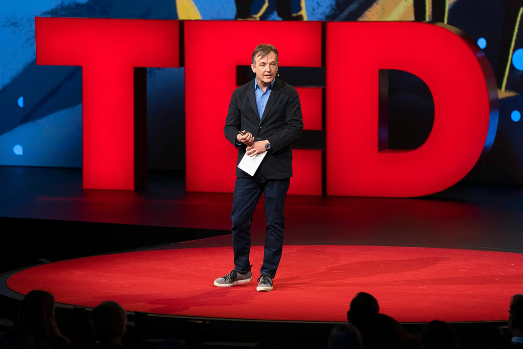 TED 대표가 직접 밝혔다. "TED는 왜 유명해졌을까?"의 썸네일 이미지