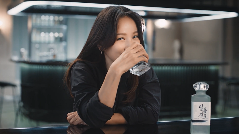 [광고로 보는 브랜드 (66)] 일품진로- 도대체 왜 이걸 마셔야 하는데요? (이효리)의 썸네일 이미지