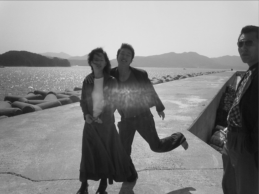 이를 악물지 않고, 웃으며 꿈을 이루는 사람의 썸네일 이미지