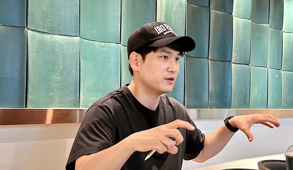 💬 테이블 8개로 월 억대 매출, 공탄의 디테일의 썸네일 이미지