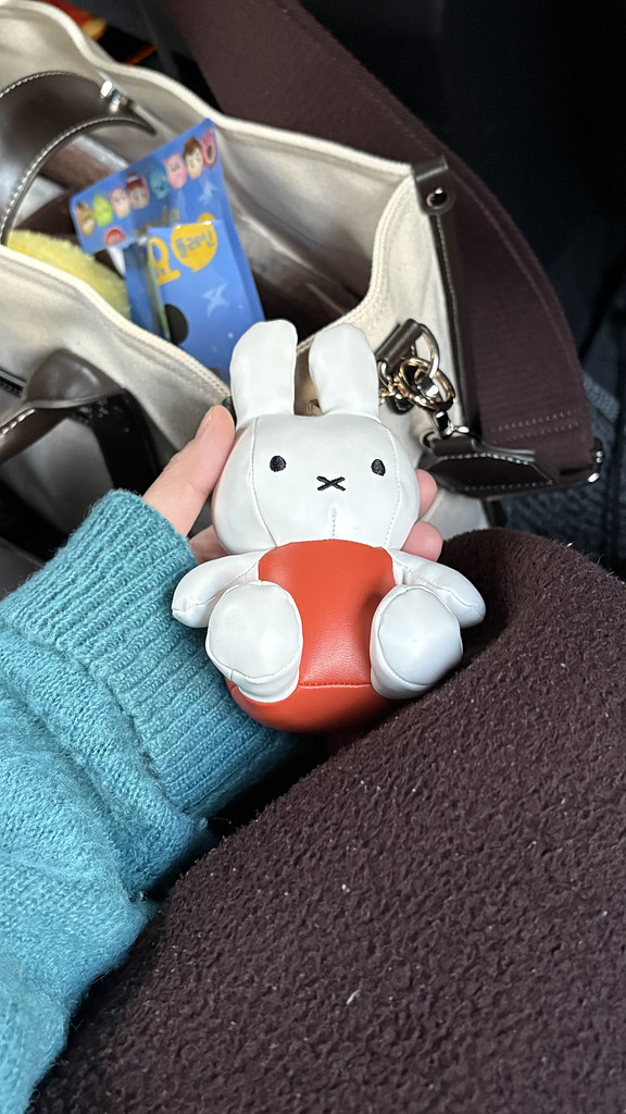 어서와요 조우 서점에의 썸네일 이미지