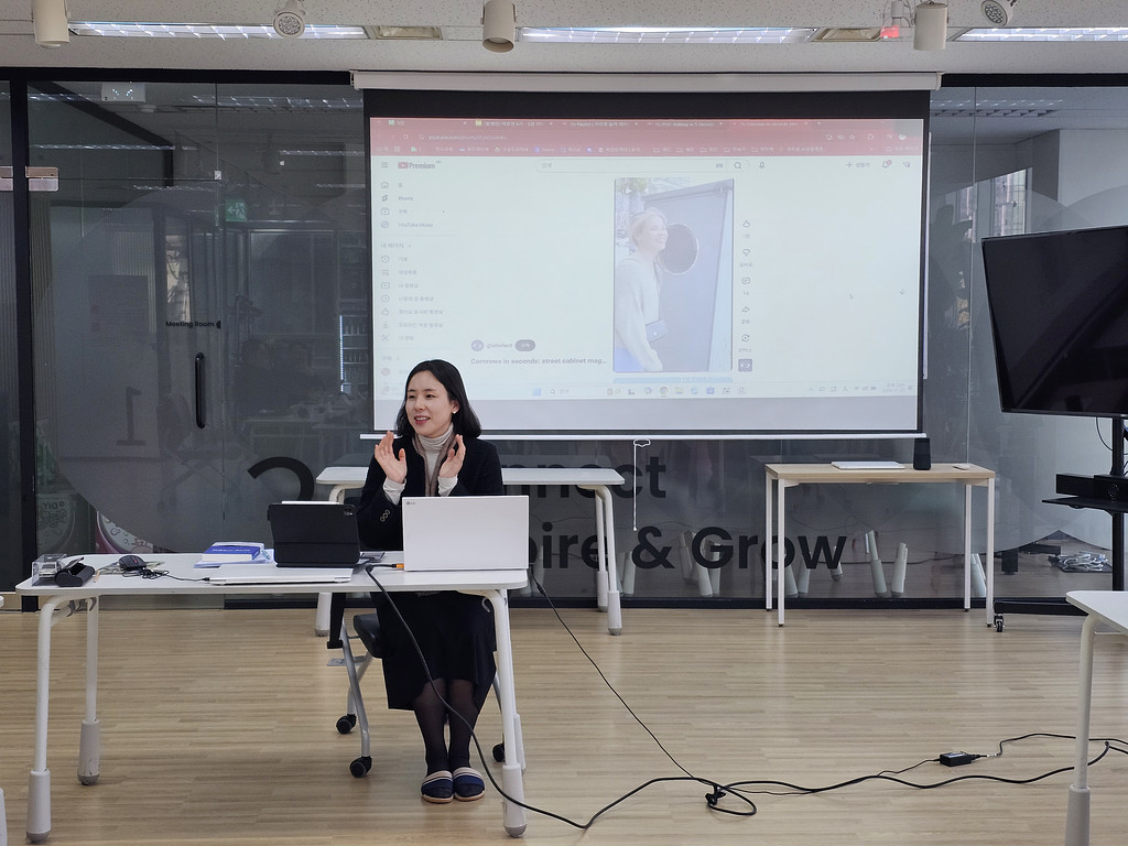 [코치로 일하기] 113. 아름답게 ‘1인 기업’이 된 것이 아닙니다의 썸네일 이미지