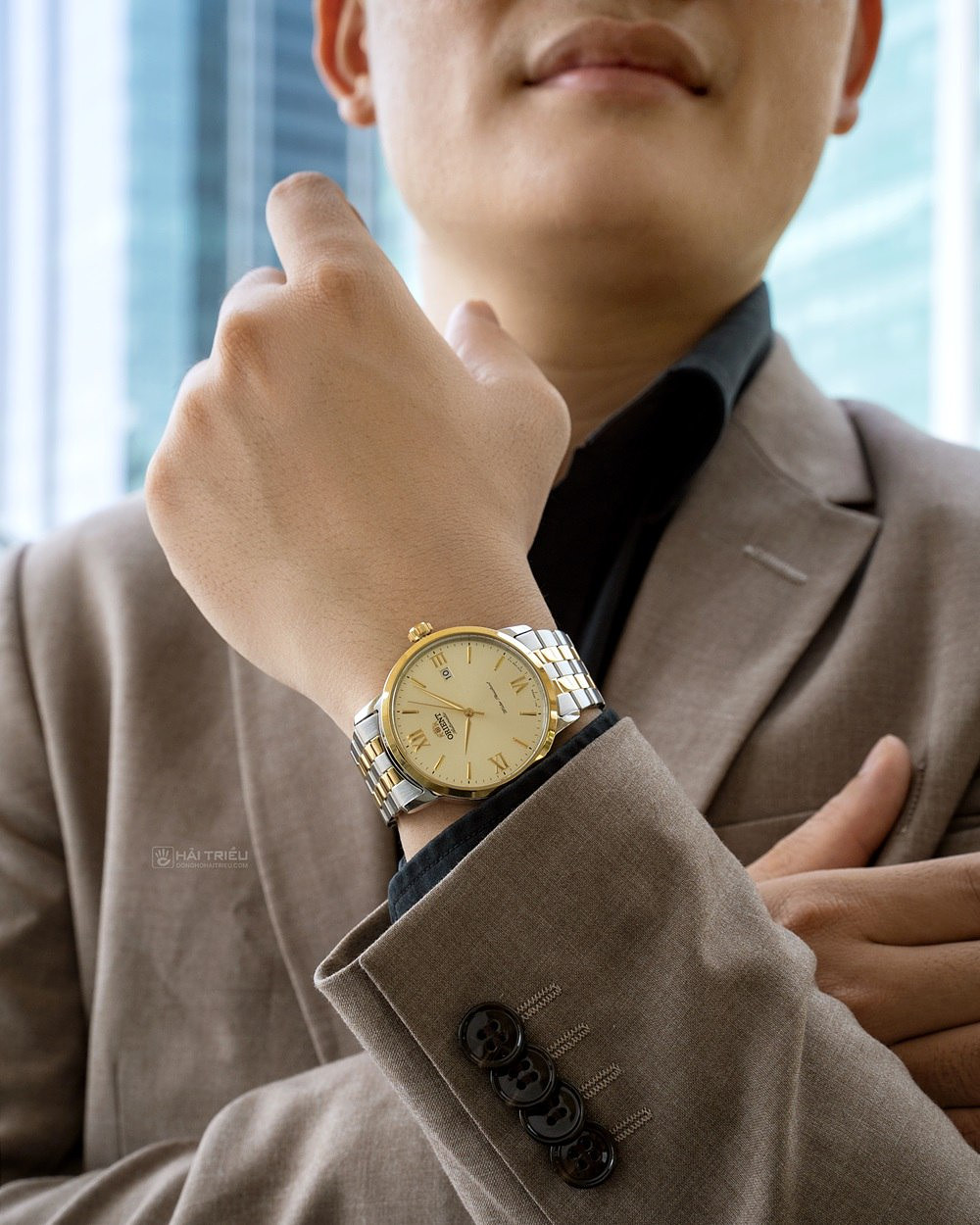 Đồng hồ nam cao cấp với tổng thể cân đối, tính thẩm mĩ cao