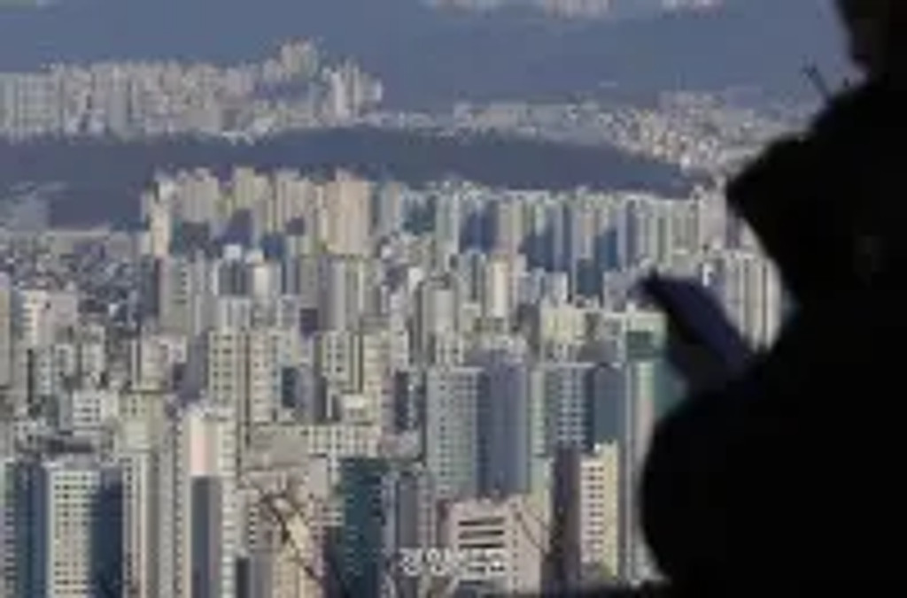 설 연휴 내내 뜨거웠던 부동산 정책 공방 — 불법 계엄 443일 만의 전환점, 기본 질서는 회복될 수 있을까의 썸네일 이미지