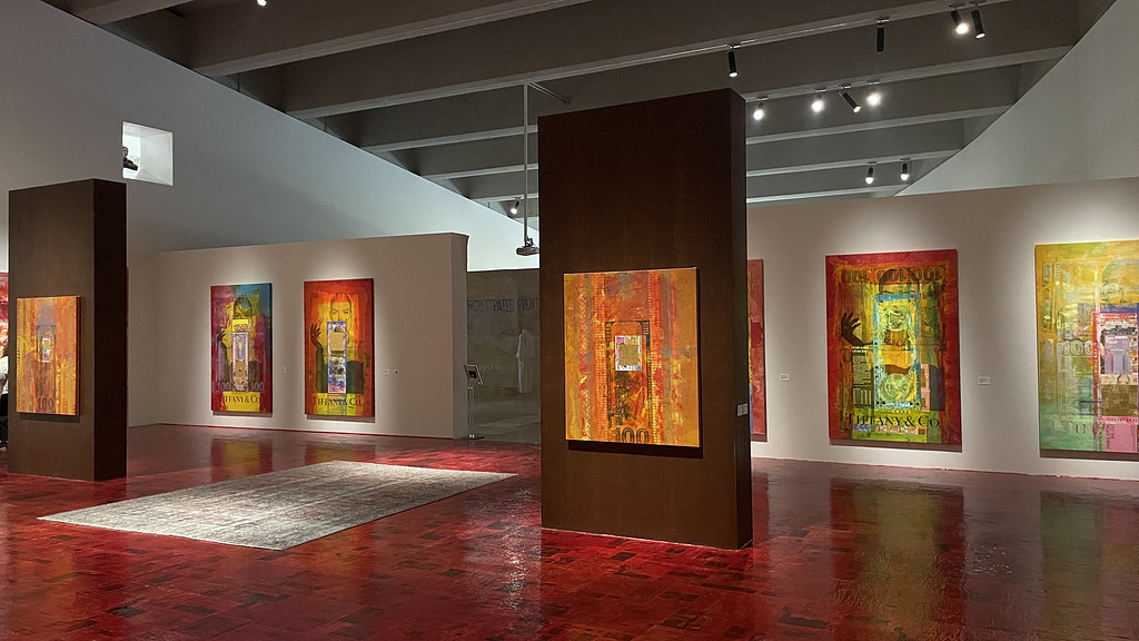 아트: 연약한 인생의 콜라주의 썸네일 이미지