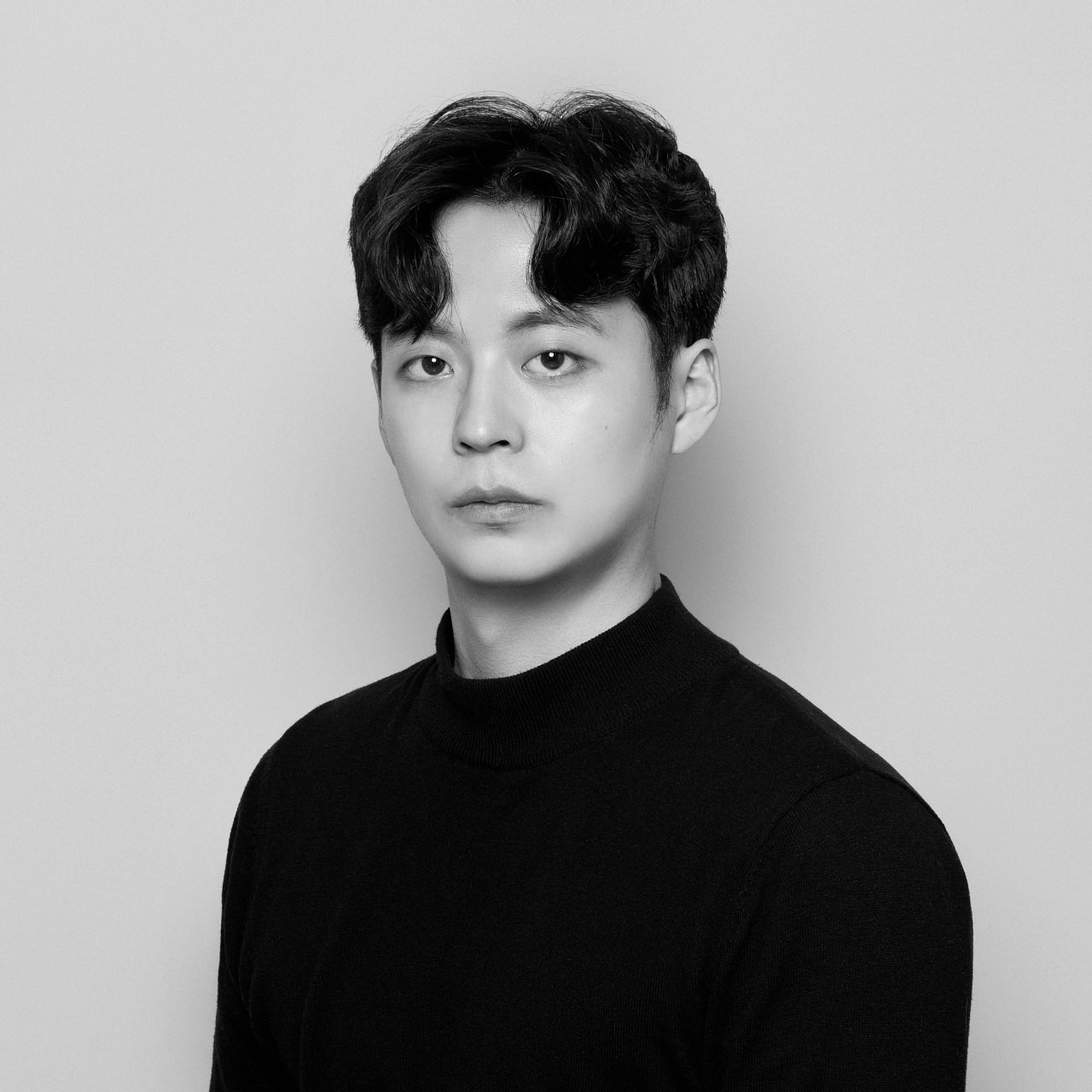 박다빈님은 자동차 디자이너를 꿈꾸다 디자인학부에 진학했고, 지금은 클로드로 직접 프로토타입을 만드는 UX 기획자다.