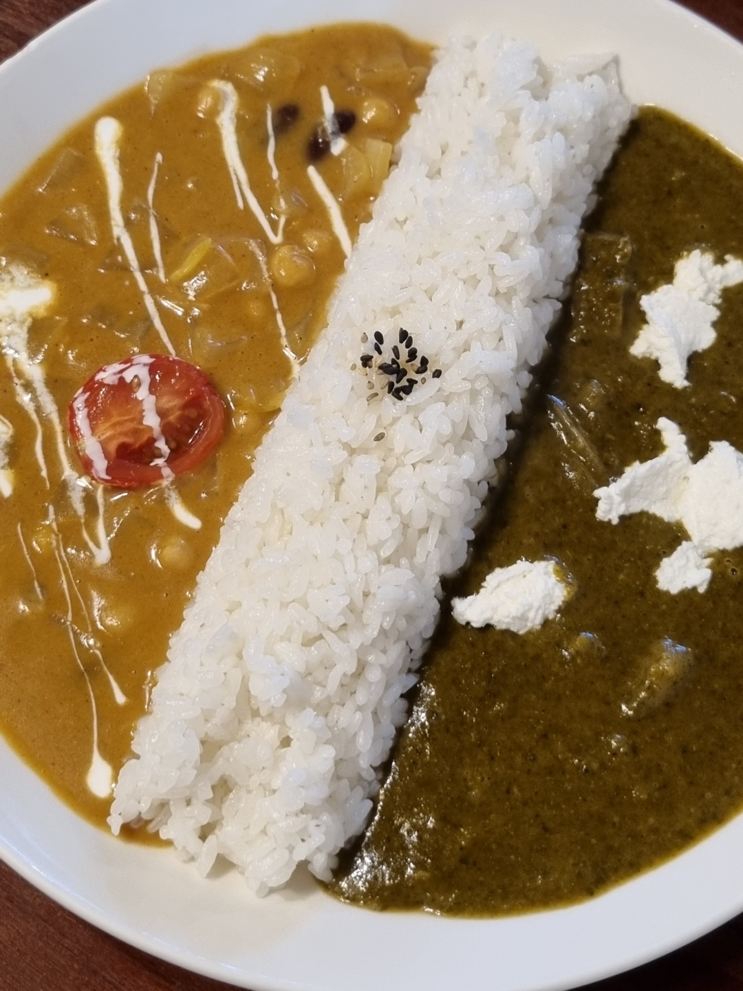 (오)콩카레 (왼)시금치카레