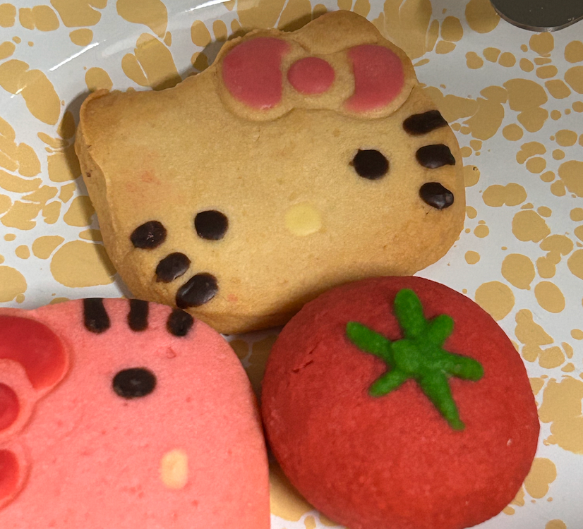 ♫ 파란 하늘 위로 훨훨 날아가겠죠 ♪의 썸네일 이미지