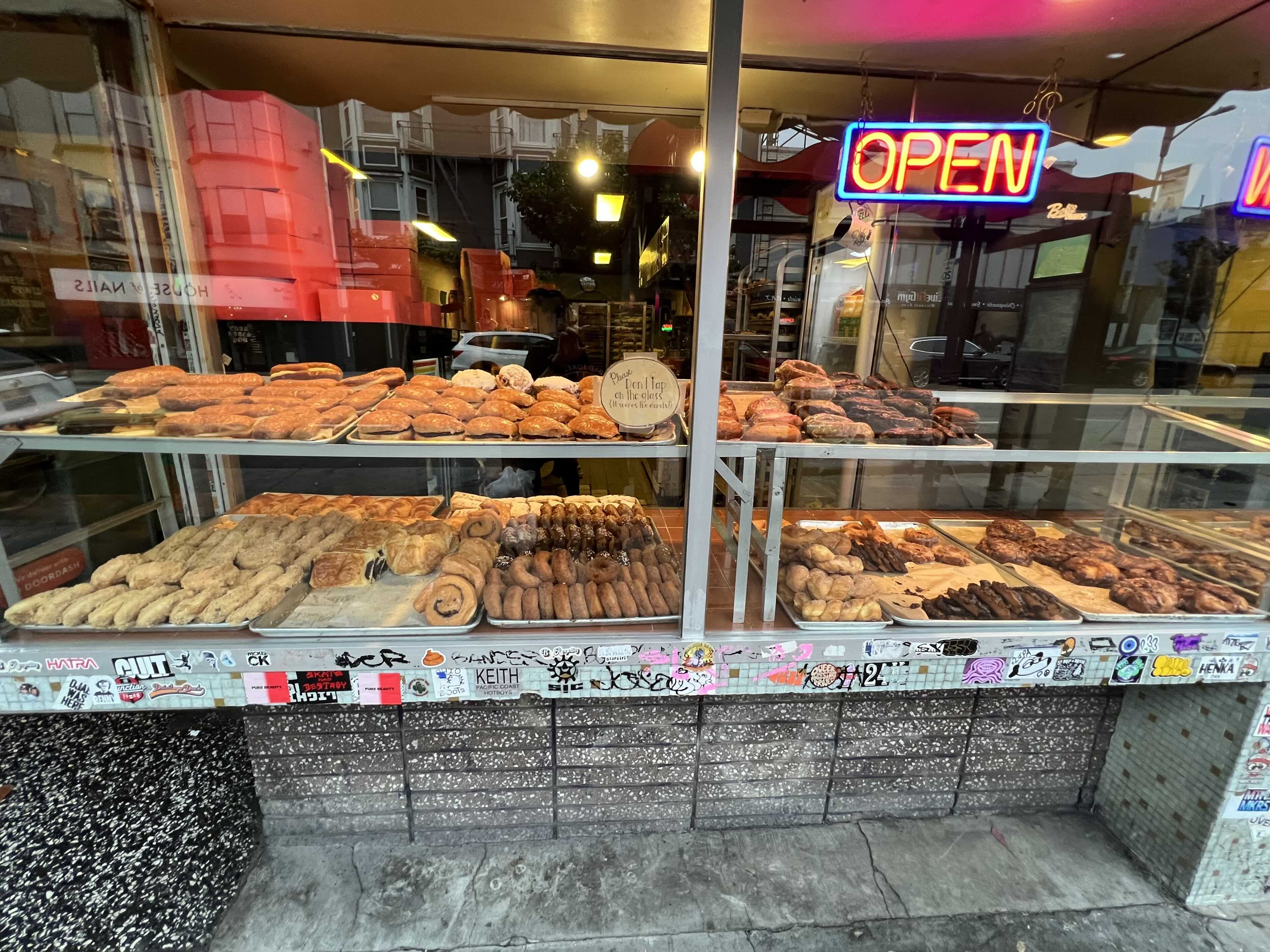 Bob's Donut & Pastry Shop