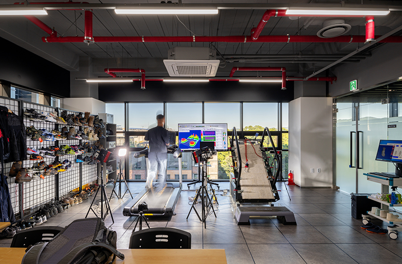 👟 [슈톡/ShoeTalk #227] K2 케이랩 시그니처, 네파, 데이드림 AI, 무신사, 미스토홀딩스, 크림, 솔드아웃, 아디다스 컨소시엄, 디올, 나이키의 썸네일 이미지