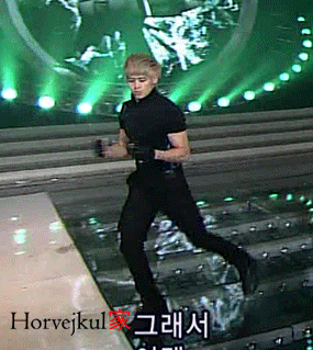 비인간적인 피지컬...