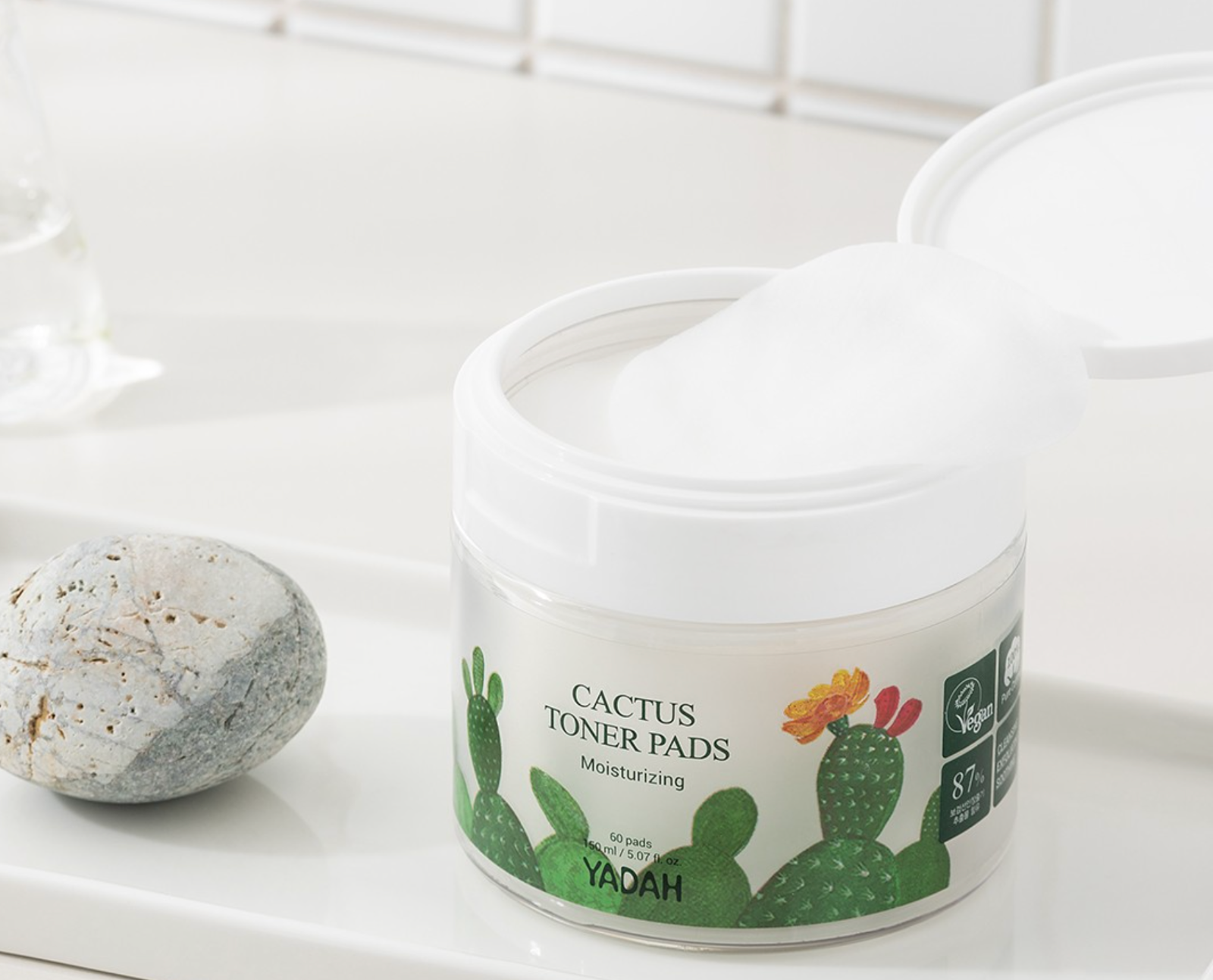 출처: 야다 공식 인스타그램 @yadah.official