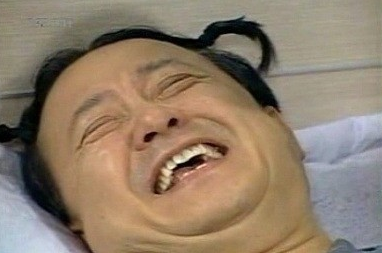 파운더 스토리를 써줄 뉴비가 나타나서 신난 담당자