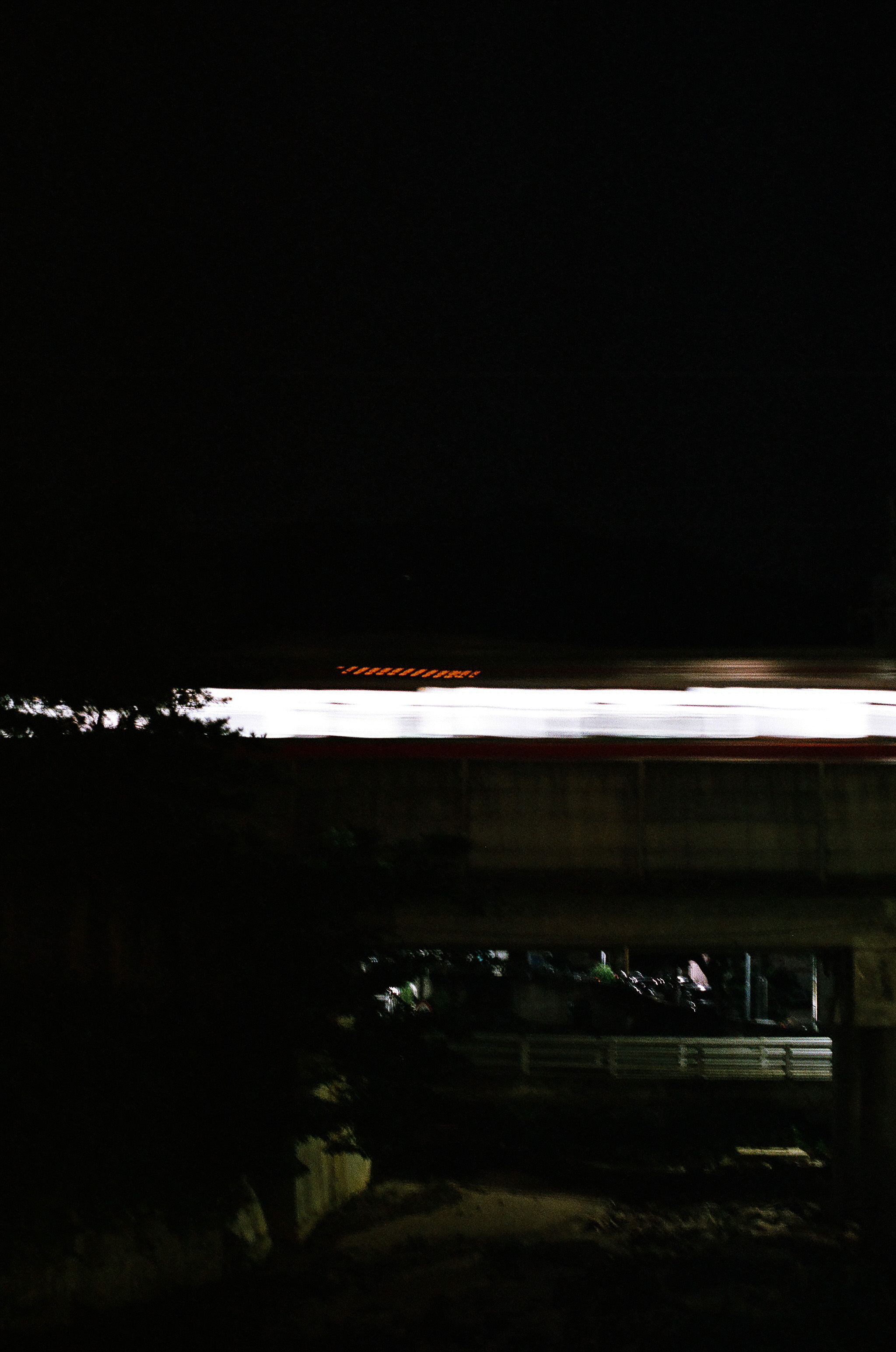 둘의 구분은 어정쩡하고 모호해