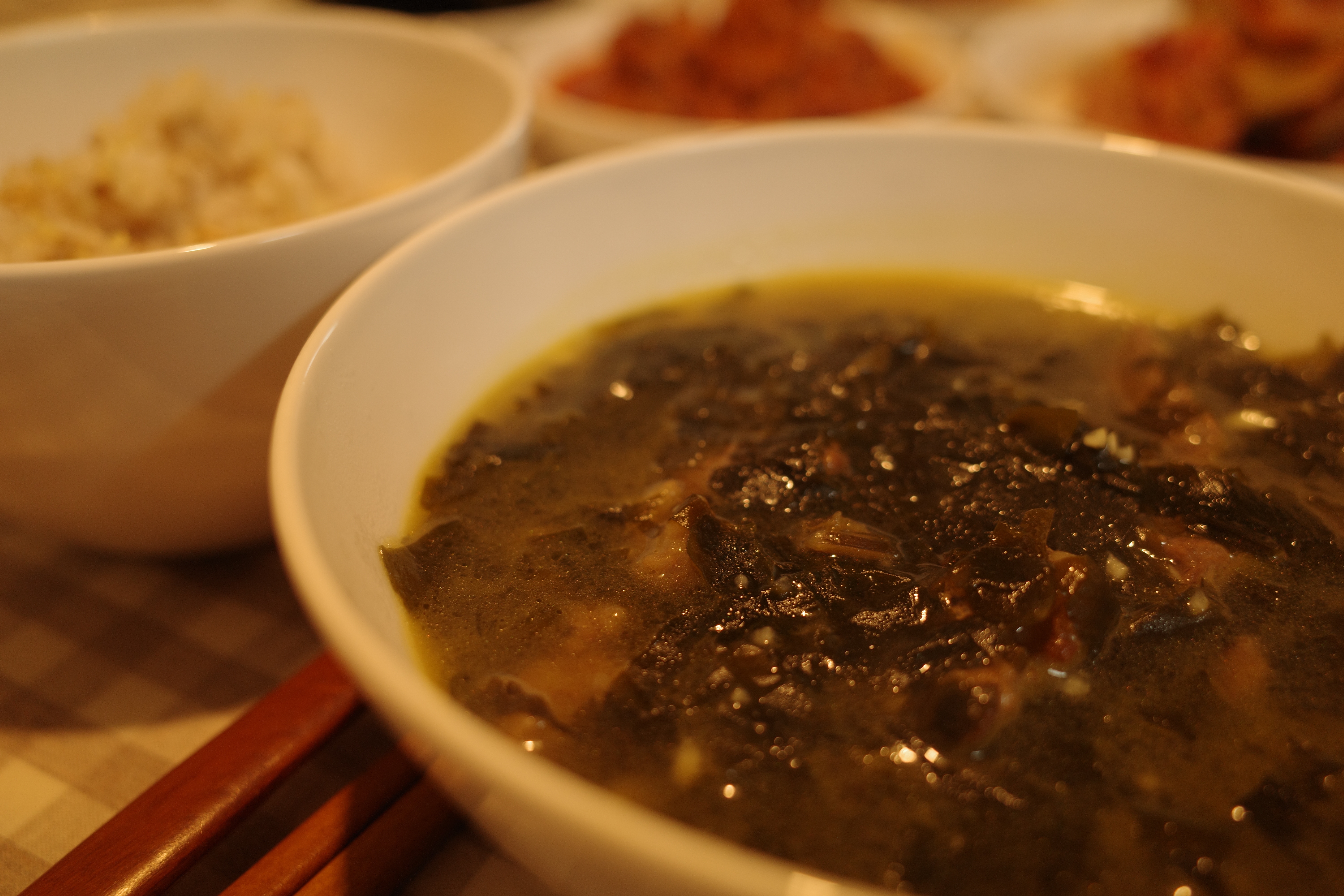 살다 보니 생일이 아니면 먹지 않는 미역국