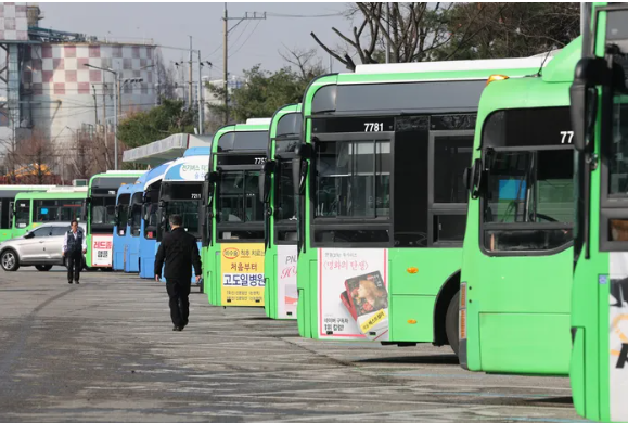3월 28일자 사회,경제,정치,문화 필수 속보 전달드립니다.의 썸네일 이미지