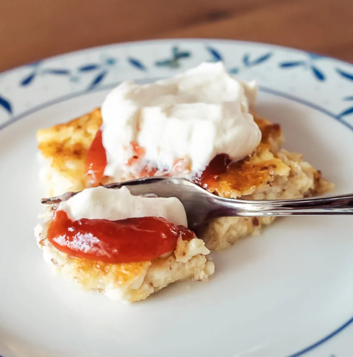 스몰란드 치즈케이크출처:&nbsp;https://scandinaviancookbook.com/smaland-ostkaka-swedish-cheesecake/