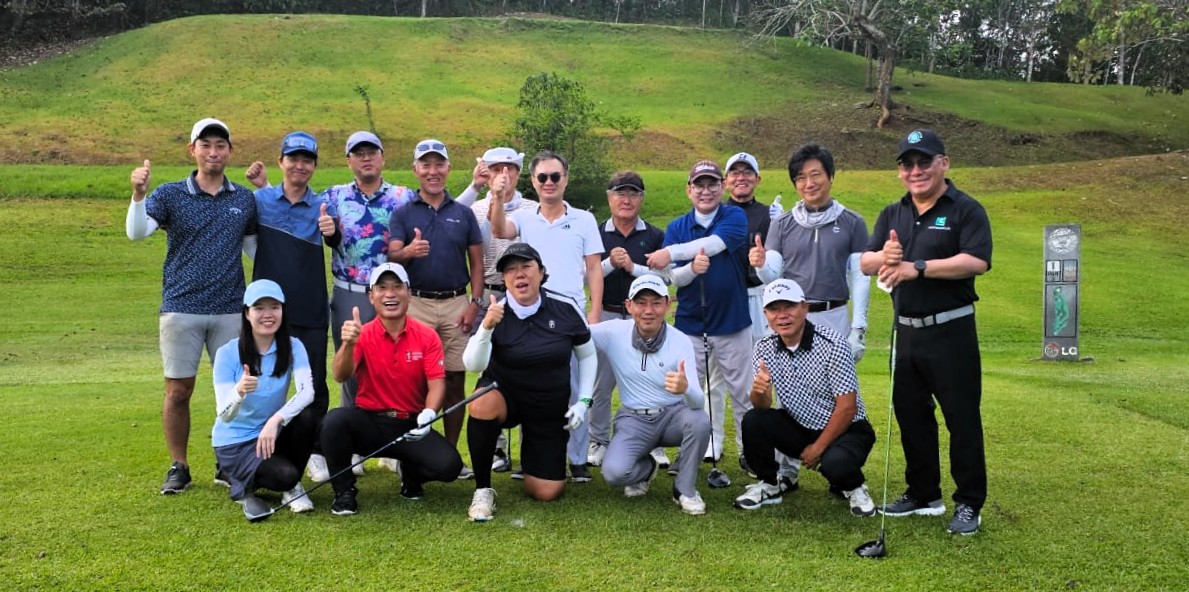 2025년 4월 한일 골프대회 참가자 기념촬영
