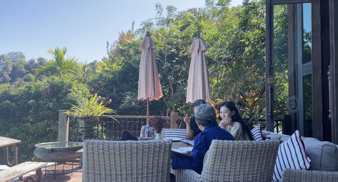 #4 너무 행복해서 울어본 적 있나요?의 썸네일 이미지