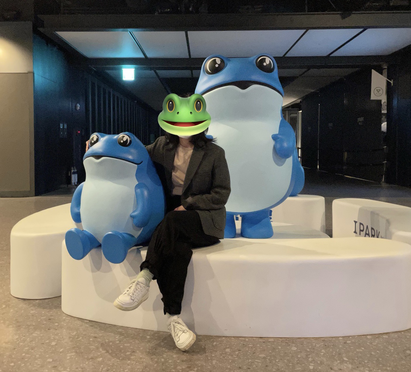 불꺼진 영화관에서 가족사진