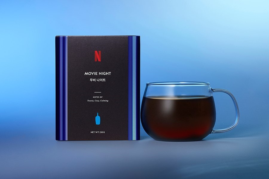 블루보틀 위드 넷플릭스_출처 : 블루보틀