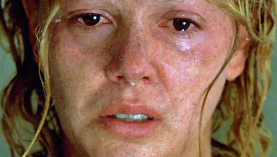 Monster (2013) 中 에일린 워노스 클로즈업 샷