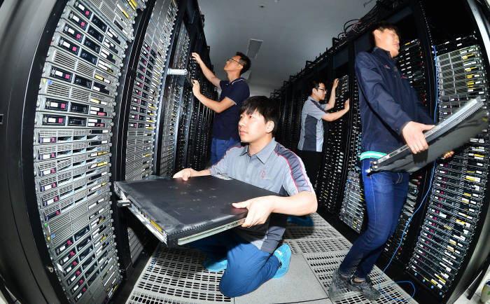 IT News Update_2024/04/15의 썸네일 이미지