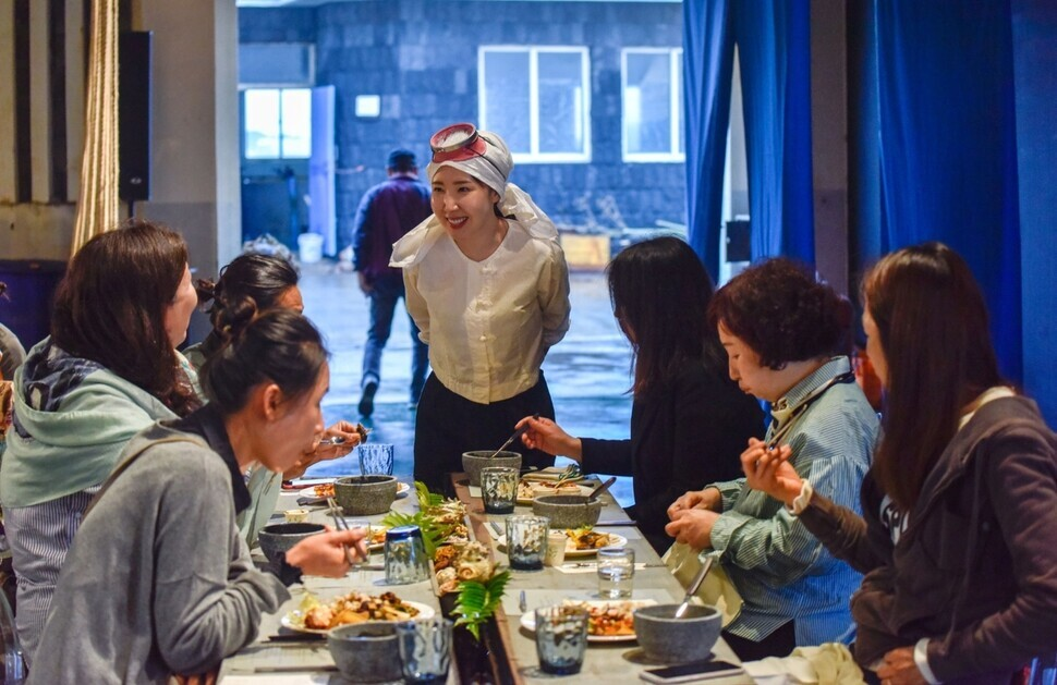 (사진 출처 : 해녀의 부엌 공식 홈페이지)