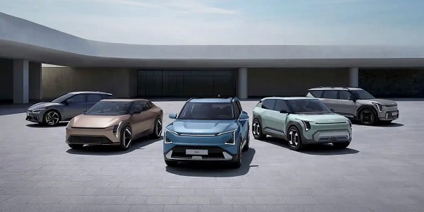 기아 EV 라인업. 좌측부터 EV6, EV4, EV5, EV3, EV9 [사진: 기아]