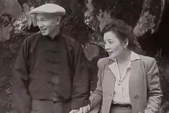 젊은 시절의 장제스와 쑹메이링, 그녀는 상하이의 최고 부자였던 쑹씨가문 3자매 중 가장 아름다운 것으로도 유명했다