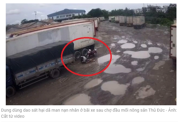 중이 칼로 투득 농산물 도매시장 주차장에서 야만스럽게 살해했습니다