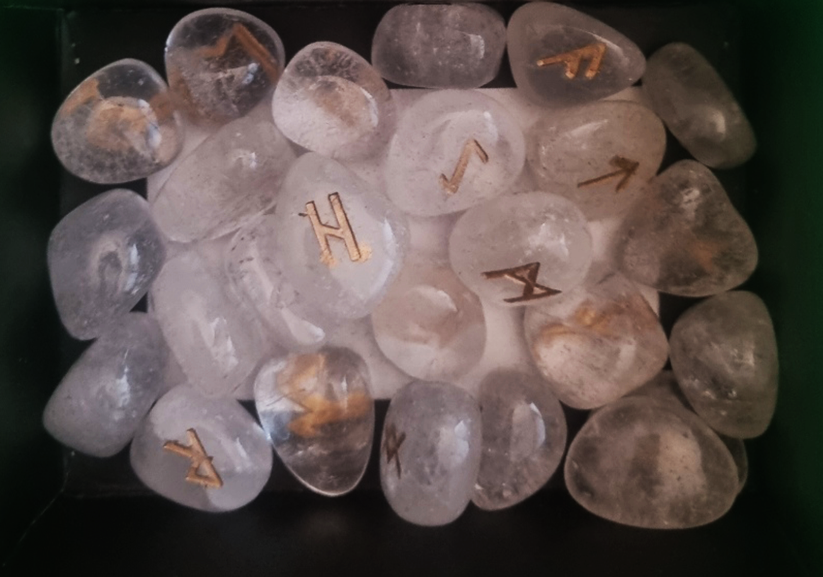 (문스톤 기반의 룬 스톤)